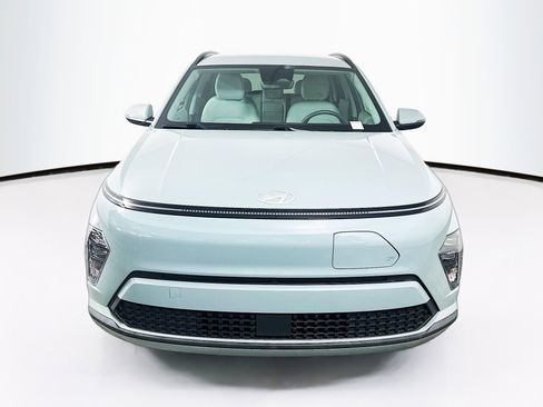 Used 2024 Hyundai Kona SEL image 2