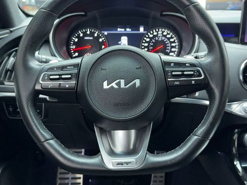 Used 2023 Kia Stinger GT2 image 19