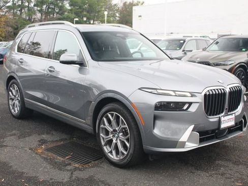 Used 2025 BMW X7 xDrive40i w/ Executive Package image 1