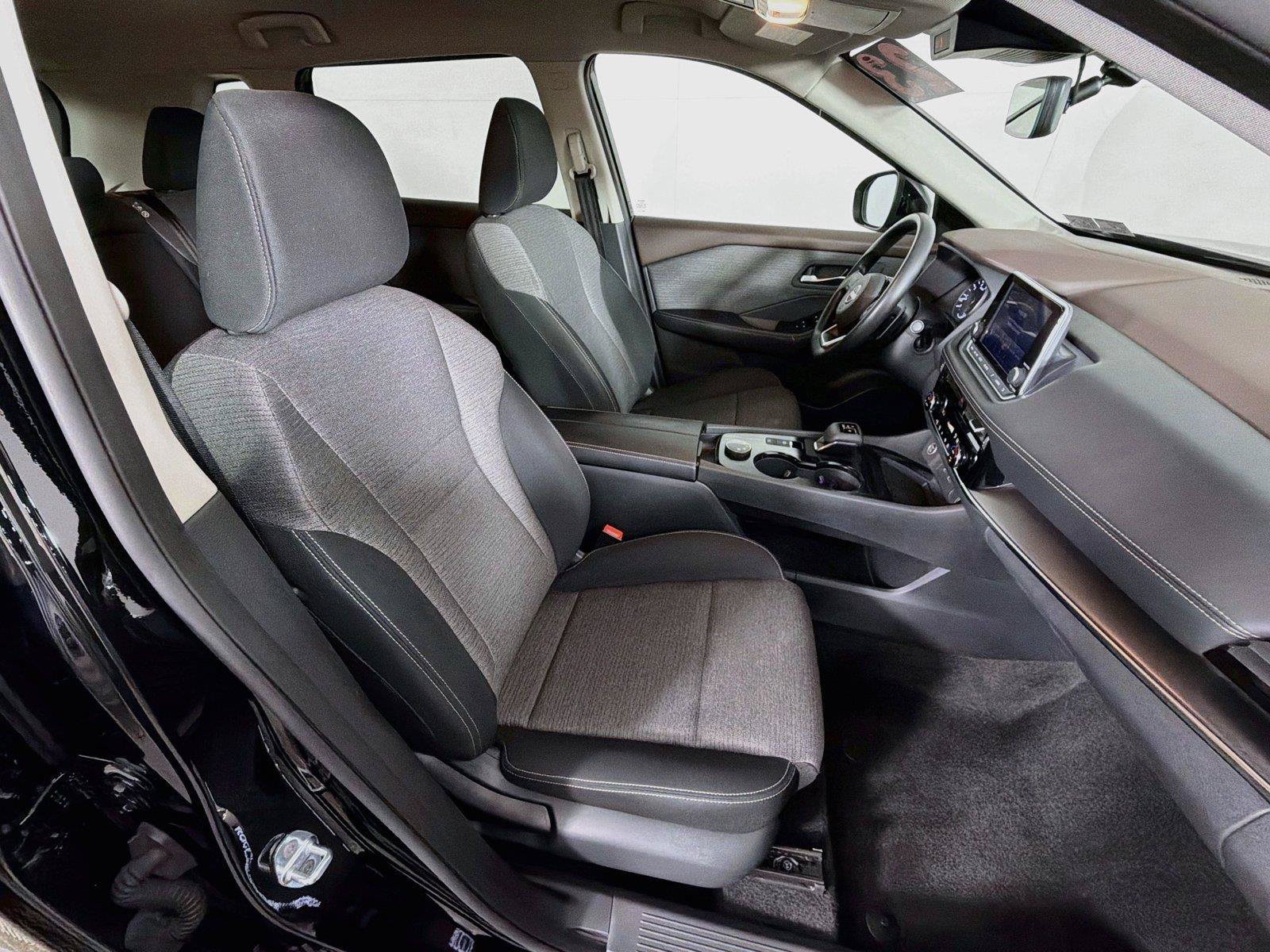 Used 2023 Nissan Rogue SV AWD/4WD image 29