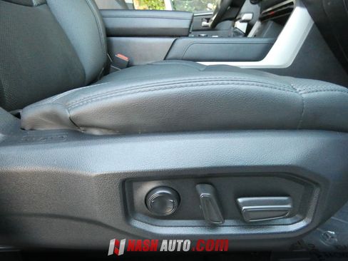 Used 2024 Toyota Tundra Limited AWD/4WD image 30