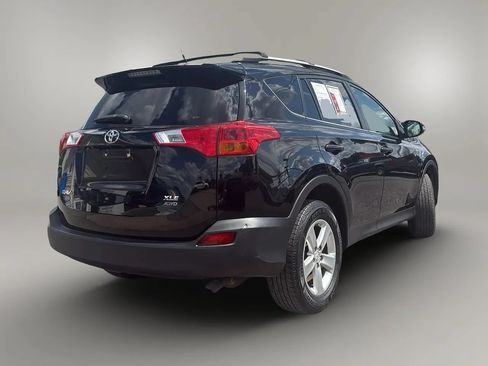 Used 2013 Toyota RAV4 XLE AWD/4WD image 7