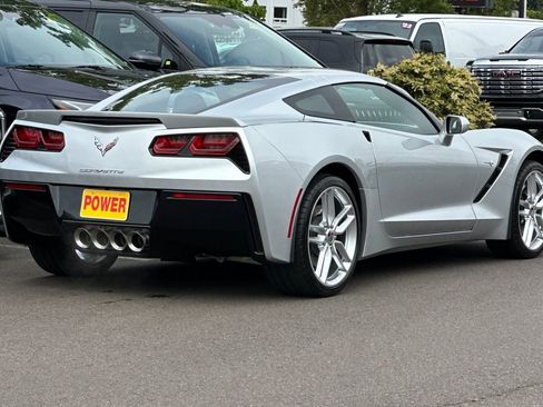 Used 2015 Chevrolet Corvette Stingray Coupe w/ Battery Protection Package RWD image 4