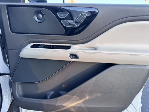 Used 2023 Lincoln Aviator Reserve w/ Equipment Group 201A image 25