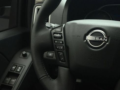 Used 2026 Nissan Frontier SV w/ SV Convenience Package RWD image 42