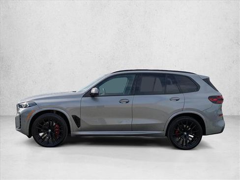 Used 2025 BMW X5 xDrive40i w/ M Sport Package AWD/4WD image 9