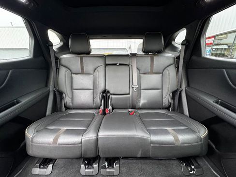 Used 2020 Chevrolet Blazer Premier w/ Driver Confidence II Package image 4