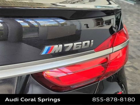 Used 2018 BMW M760i xDrive image 7