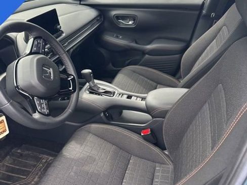 Used 2024 Honda HR-V Sport image 2