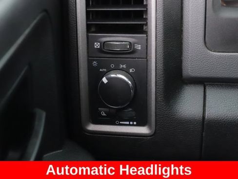 Used 2018 RAM 2500 Tradesman w/ Chrome Appearance Group AWD/4WD image 19