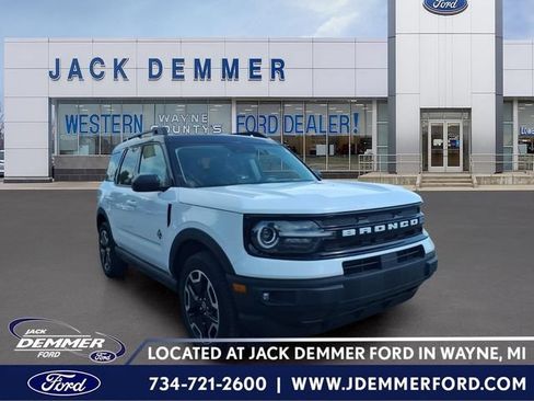 Certified 2024 Ford Bronco Sport Outer Banks w/ Tech Package AWD/4WD image 1
