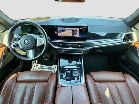 Used 2023 BMW X7 xDrive40i w/ Executive Package image 17