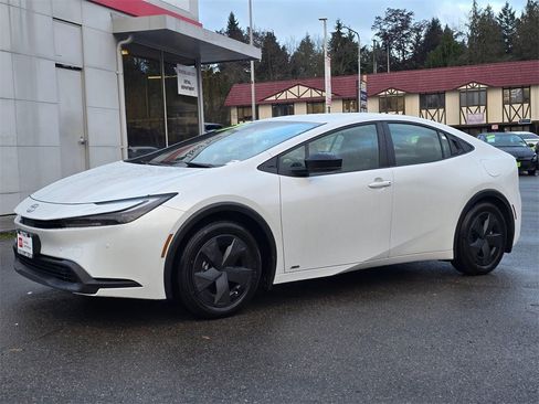 Certified 2026 Toyota Prius LE image 3