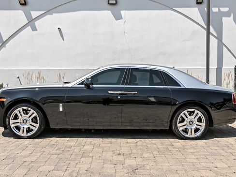 Used 2015 Rolls-Royce Ghost RWD image 10