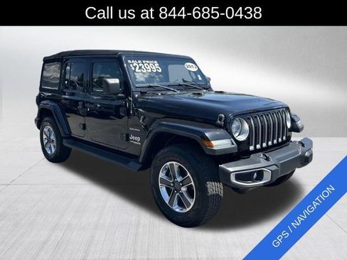 Used 2019 Jeep Wrangler Unlimited Sahara AWD/4WD image 3