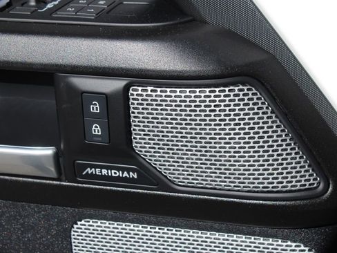 Used 2024 Land Rover Defender 130 Outbound image 15