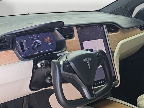 Used 2020 Tesla Model X Performance AWD/4WD image 11