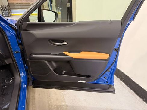 Used 2025 Lexus UX 300h AWD w/ Accessory Package (Z1) image 28