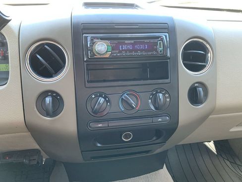 Used 2005 Ford F150 XLT AWD/4WD image 21