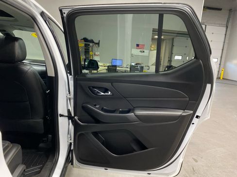 Used 2019 Chevrolet Traverse RS image 27