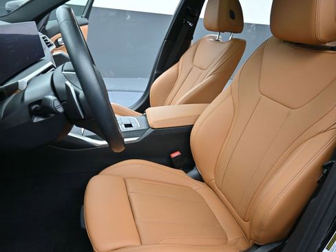 Used 2024 BMW 330i xDrive Sedan w/ Premium Package image 11