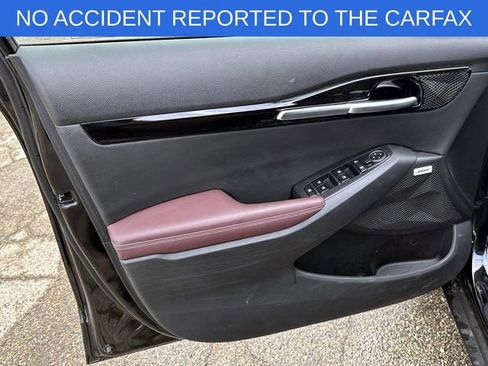 Used 2022 Kia Seltos SX w/ Sunroof Package image 14