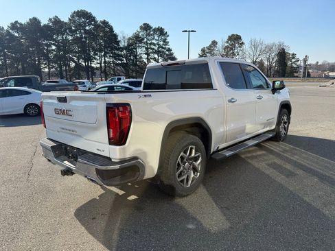 Used 2022 GMC Sierra 1500 SLT w/ SLT Premium Plus Package image 8