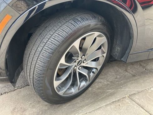 Used 2022 Lincoln Aviator Grand Touring AWD/4WD image 34