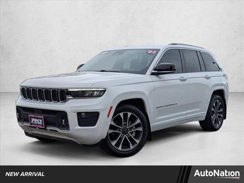 Used 2023 Jeep Grand Cherokee Overland AWD/4WD image 1