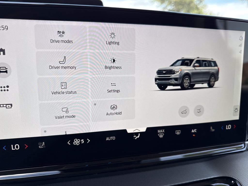 New 2027 Ford Expedition Max Active RWD image 29