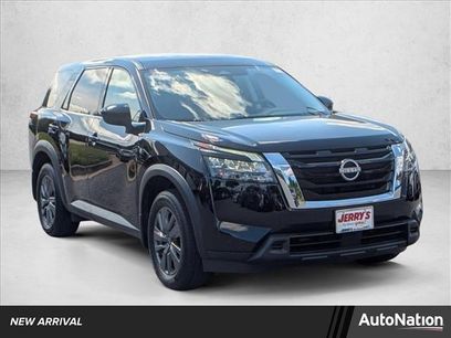 Used 2024 Nissan Pathfinder S