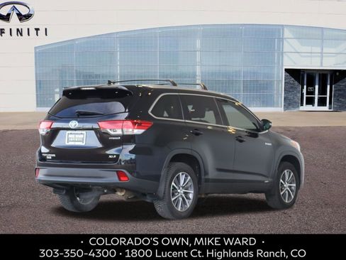 Used 2019 Toyota Highlander XLE image 6