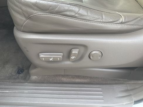 Used 2014 Lexus GX 460 image 12