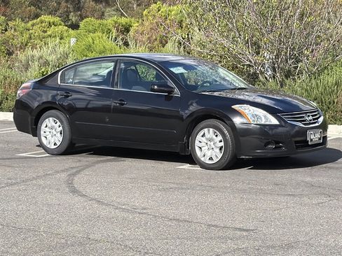 Used 2012 Nissan Altima 2.5 S FWD image 8