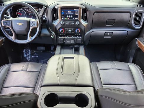 Used 2021 Chevrolet Silverado 1500 High Country image 9