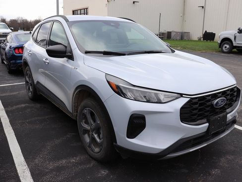 Used 2025 Ford Escape ST-Line w/ Tech Pack #1 image 3