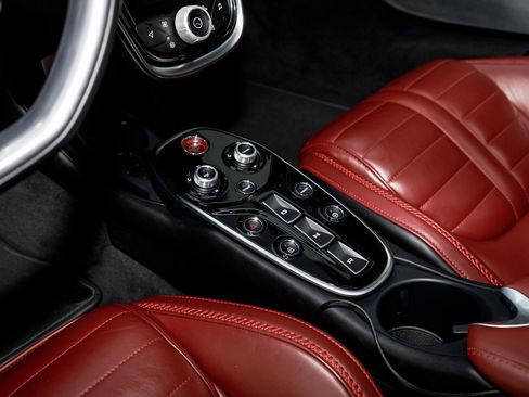 Used 2025 McLaren GTS image 34