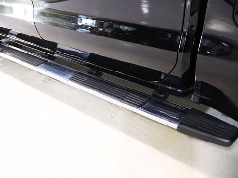 Used 2021 GMC Sierra 1500 Denali AWD/4WD image 18