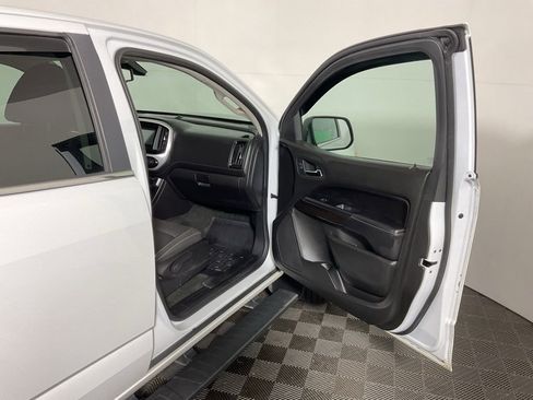 Used 2015 GMC Canyon SLE AWD/4WD image 34