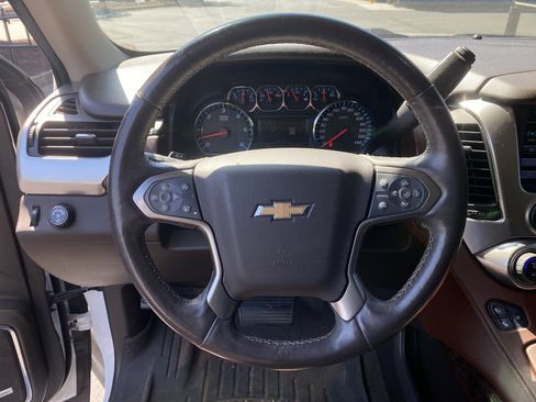 Used 2017 Chevrolet Suburban Premier image 10