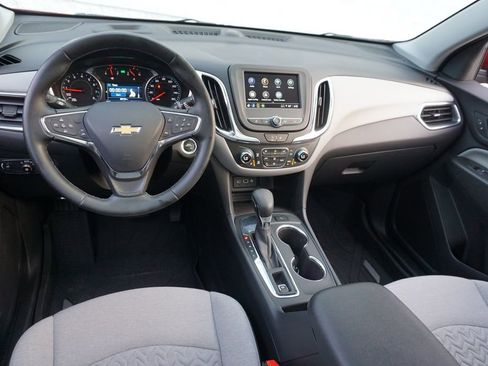 Used 2024 Chevrolet Equinox LT FWD image 13