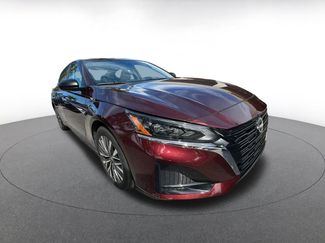 Used 2025 Nissan Altima 2.5 SV video 2