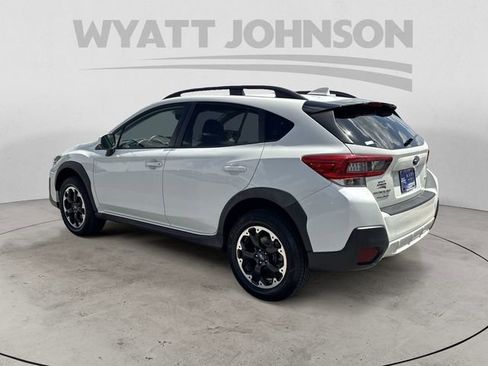 Used 2021 Subaru Crosstrek 2.0i Premium w/ Moonroof Package AWD/4WD image 3
