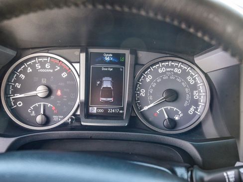 Certified 2023 Toyota Tacoma TRD Off-Road image 29