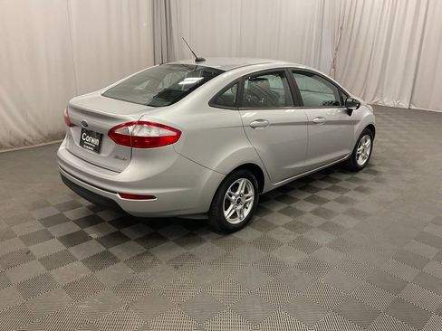 Used 2019 Ford Fiesta SE w/ Cold Weather Package FWD image 2