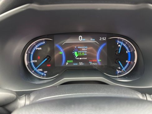 Used 2024 Toyota RAV4 LE image 18