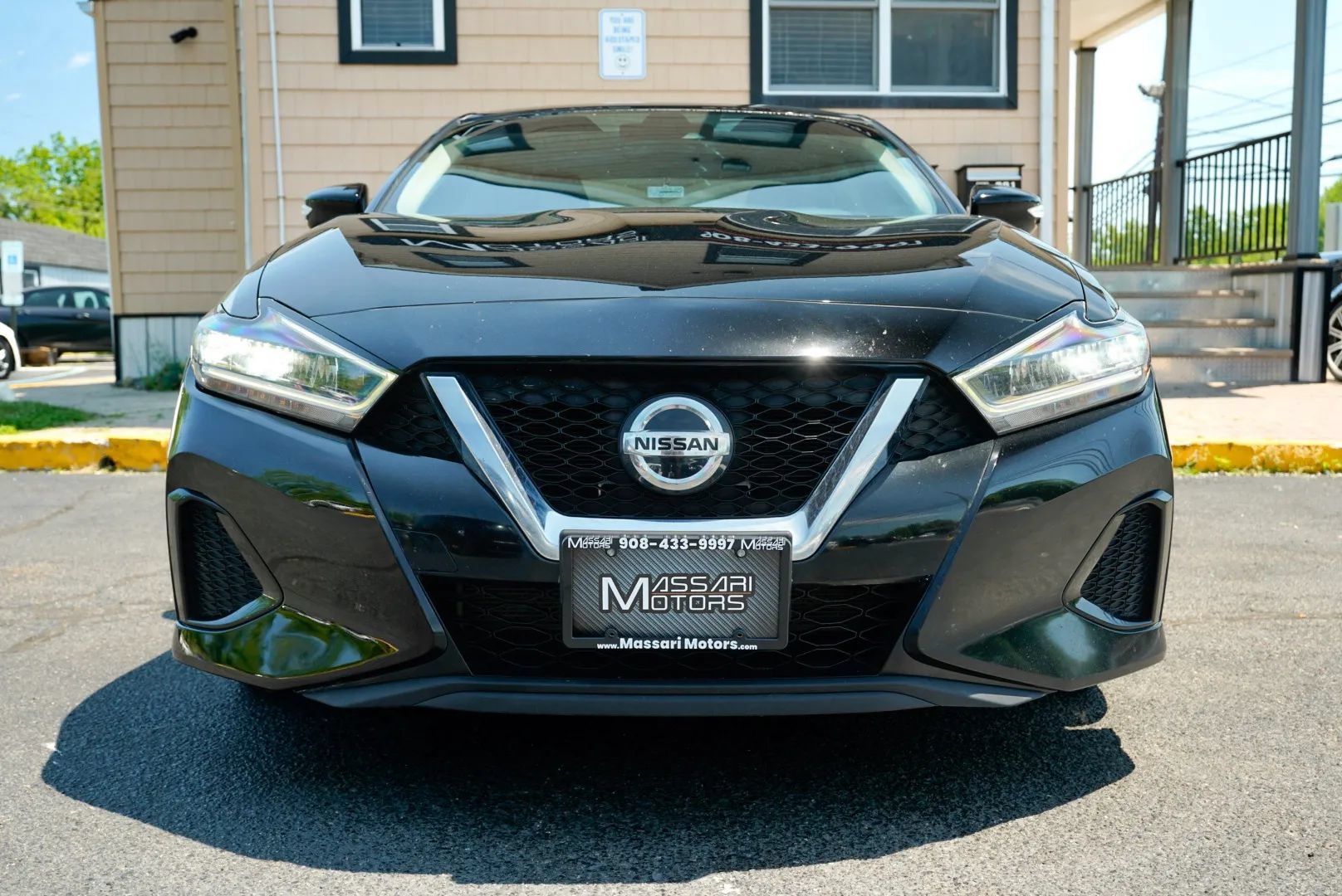 Used 2022 Nissan Maxima SV w/ Floor Mat Group FWD image 2