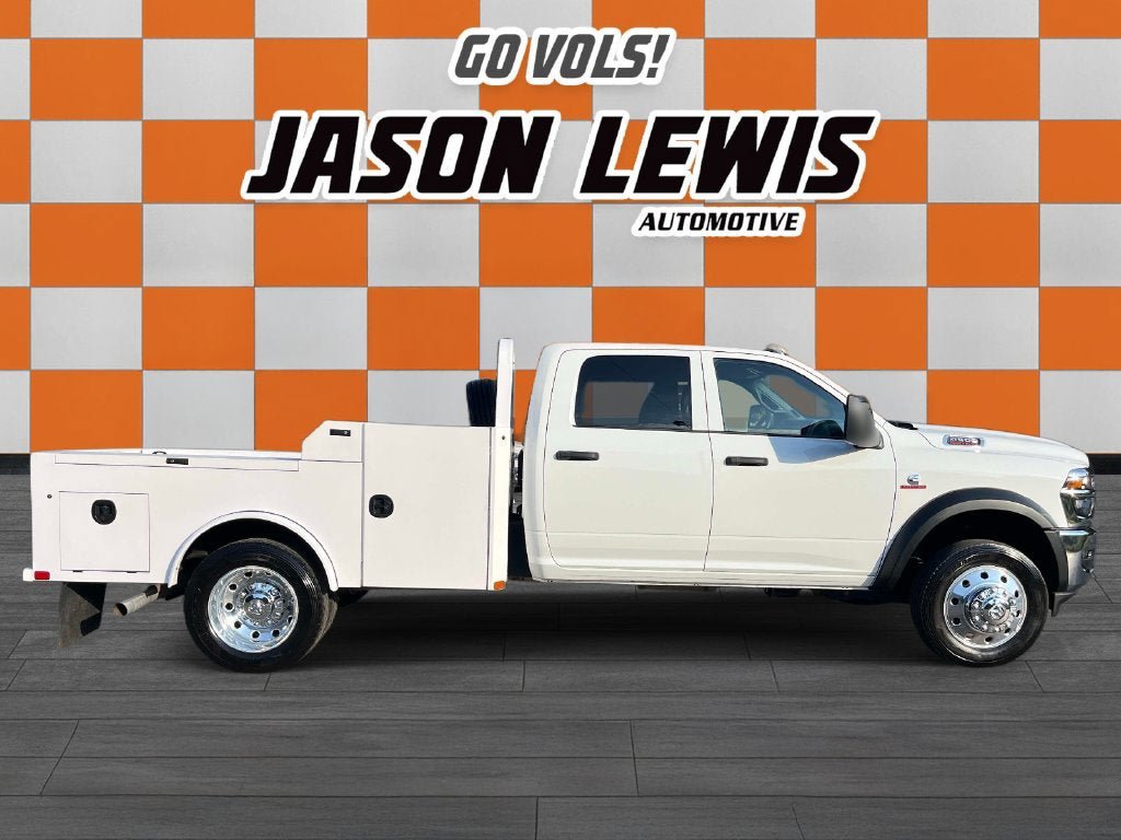 Used 2026 RAM 4500 Tradesman w/ Chrome Appearance Group AWD/4WD image 2