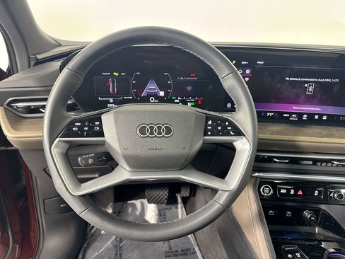 Used 2025 Audi Q5 Premium Plus w/ Premium Plus AWD/4WD image 13