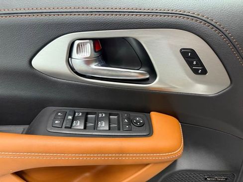 New 2026 Chrysler Pacifica Pinnacle image 14